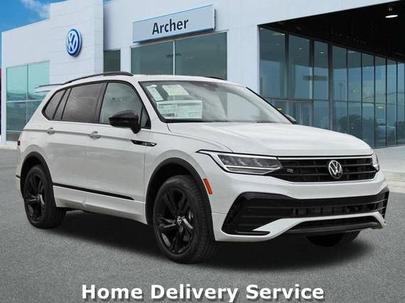 VOLKSWAGEN TIGUAN 4MOTION 2024 3VV8B7AX1RM109645 image